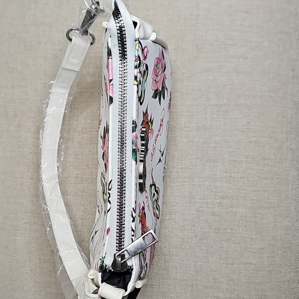 NWT Ed Hardy Tattoo-Styled White Mini Shoulder Bag Skulls, Roses, Hearts - Picture 8 of 11